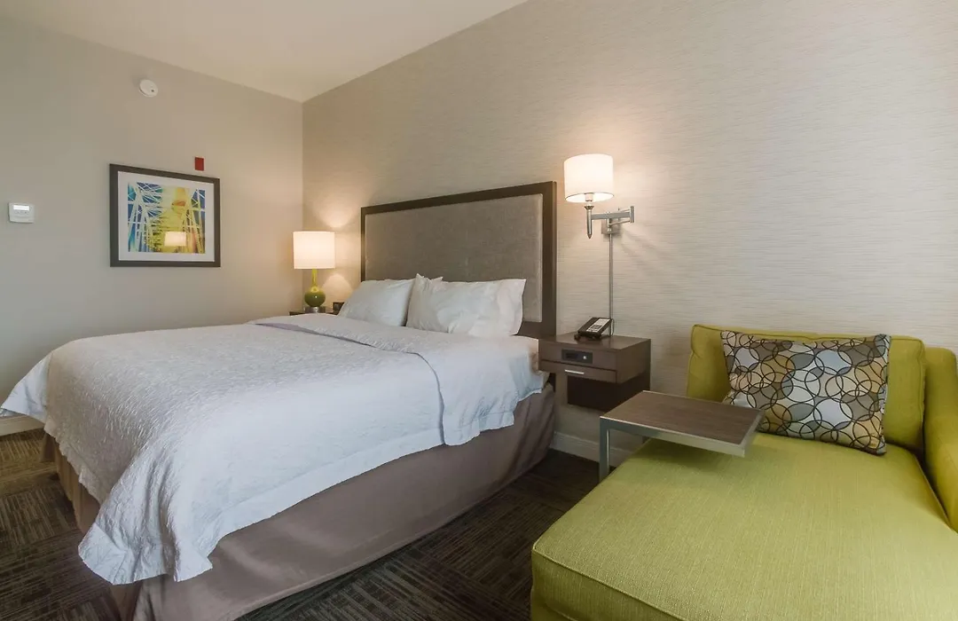 Hampton Inn White House-1