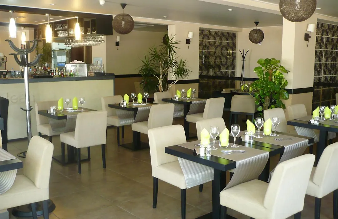 Hotel&Restaurant le Saint Jean-1