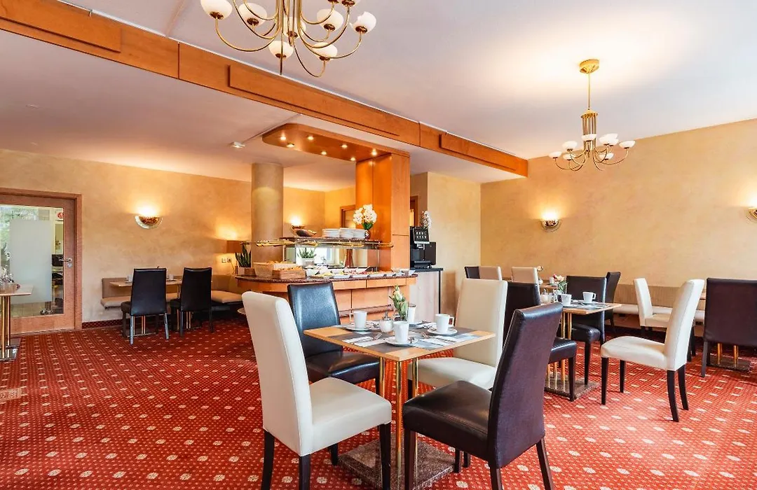 Plaza Inn Rieker Stuttgart Hauptbahnhof-1