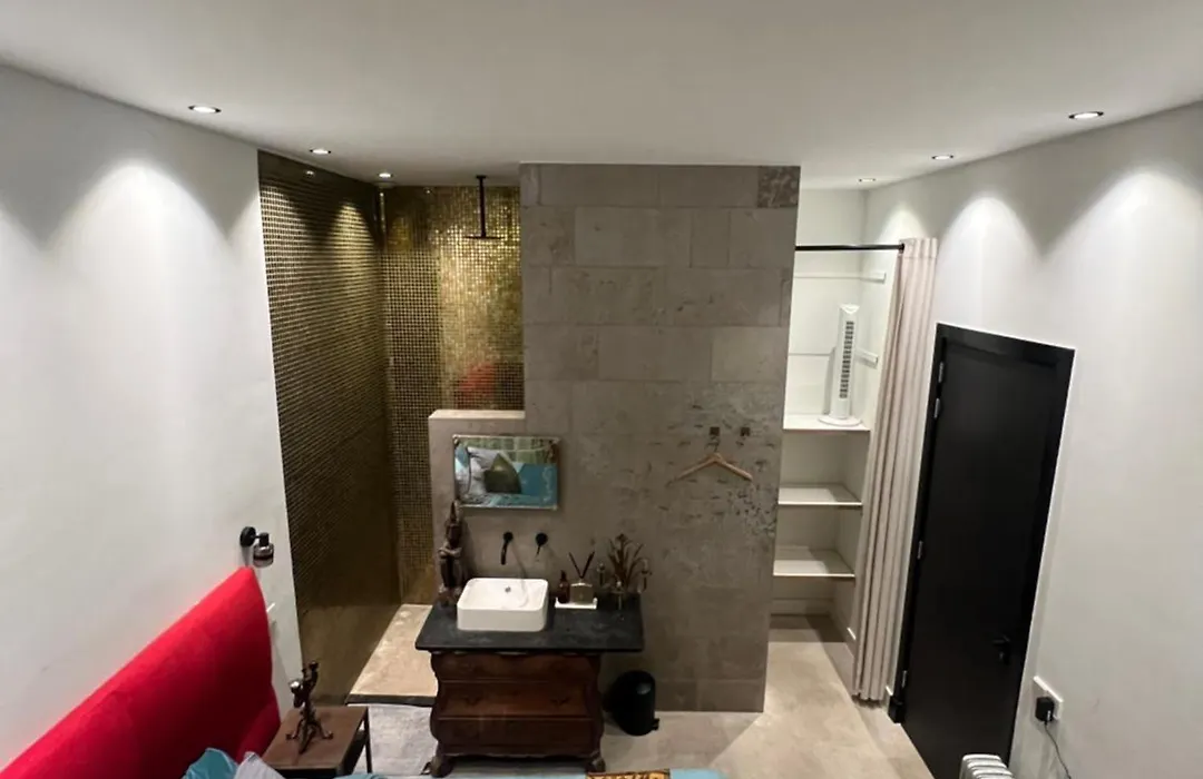 Boutique Amsterdam Homestay-1