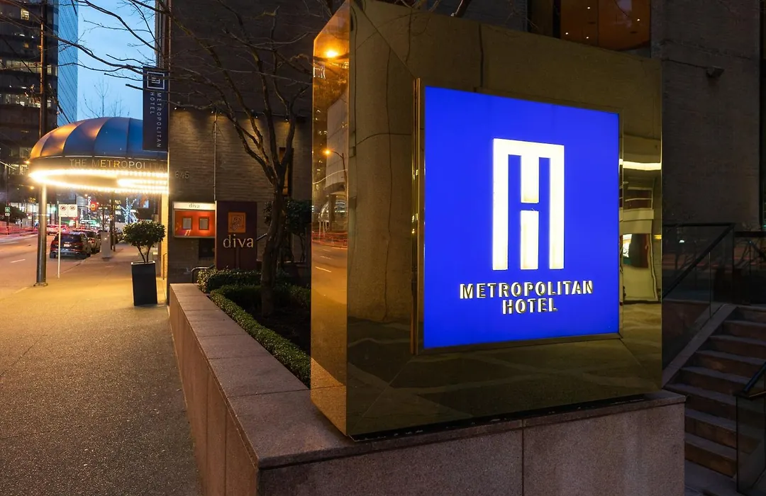 Metropolitan Hotel Vancouver-1