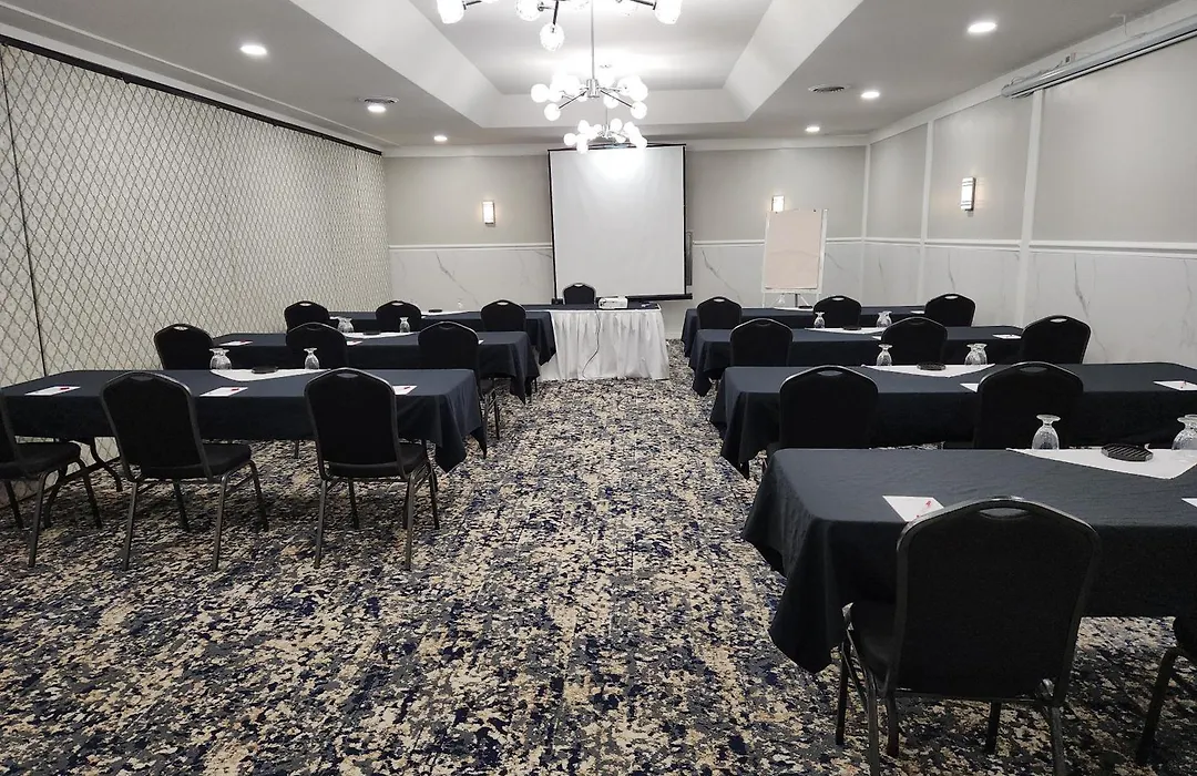 Ramada By Wyndham London-1