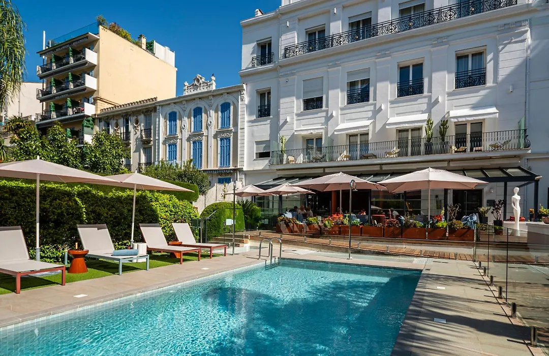 Hotel Le Canberra-1
