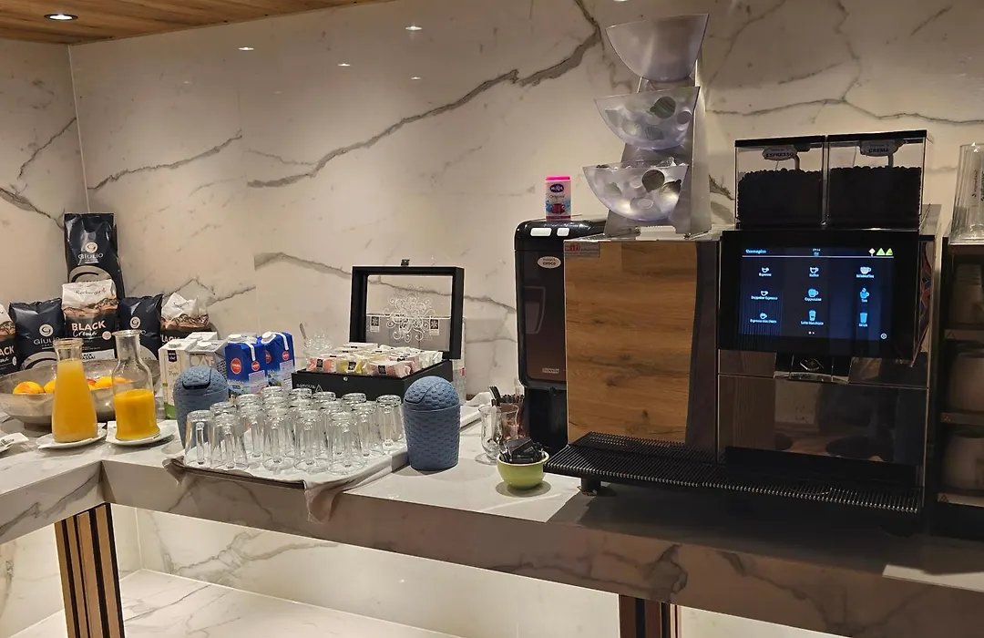 Maxhotel-1