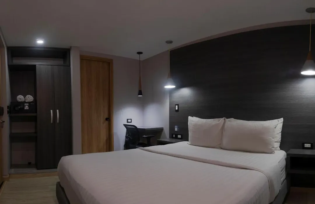 The Blue Hotel-1