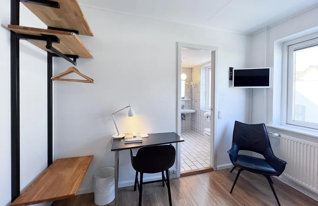Hotel Frederikshavn-1