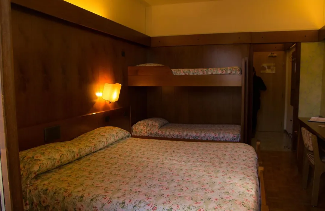 Hotel Carlone-1