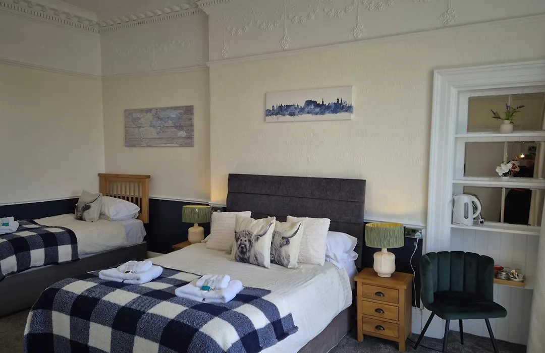 Brig O'Doon Guest House-1