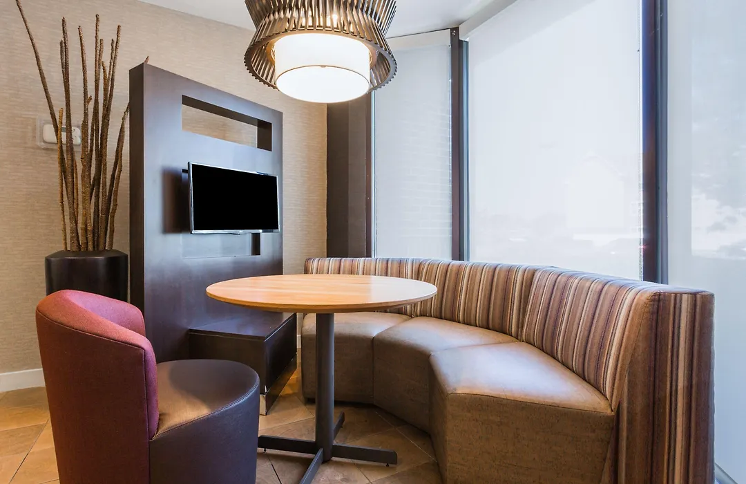 Courtyard By Marriott Rocky Mount-1
