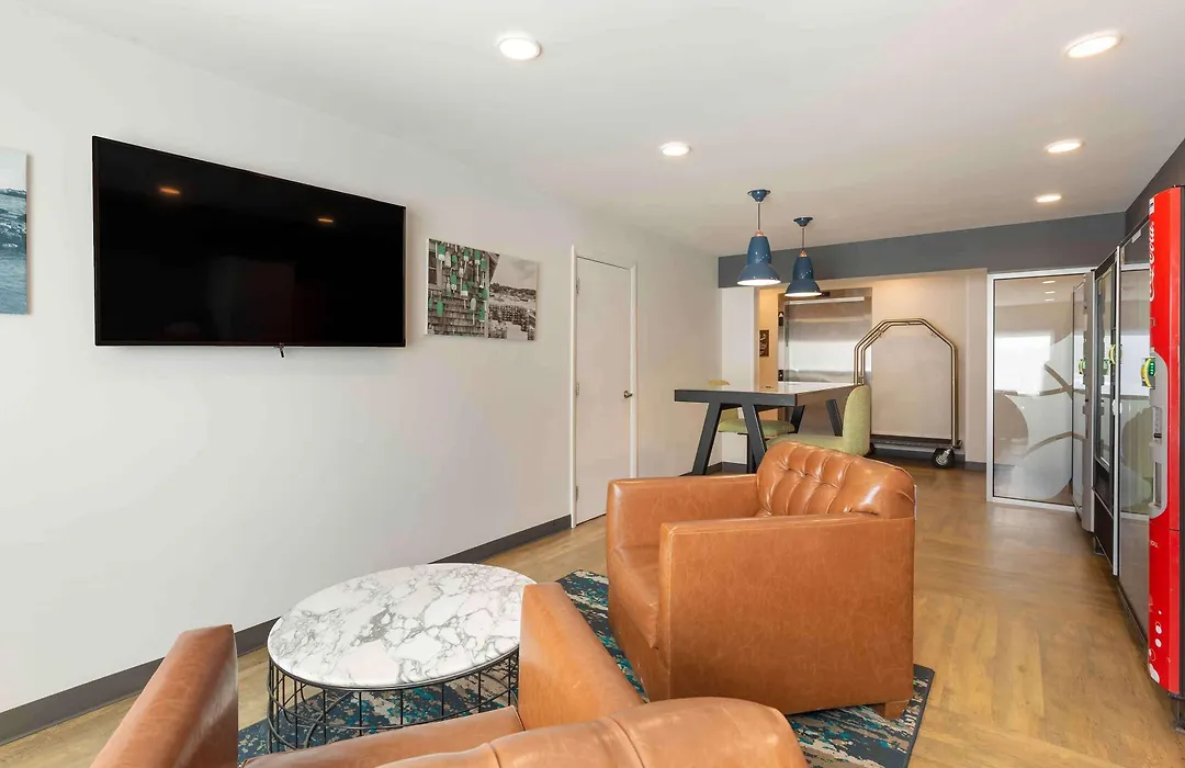 Extended Stay America Premier Suites - Providence - East Providence-1