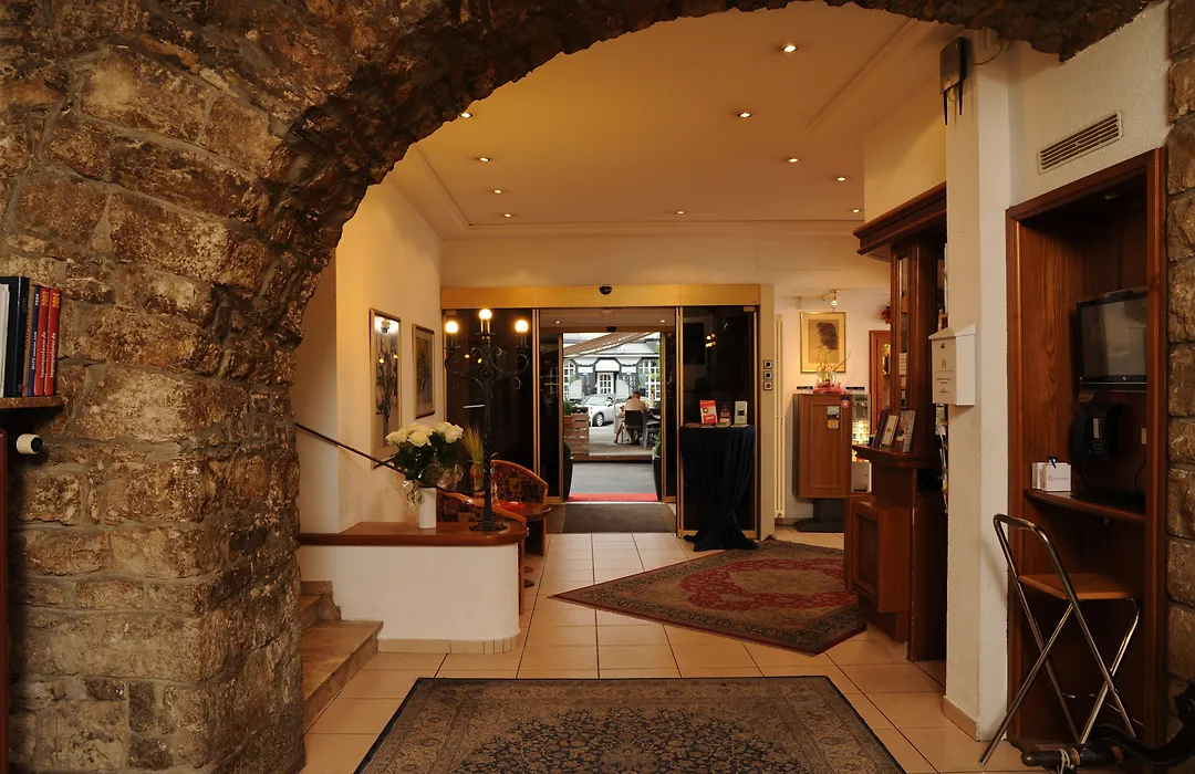 City Partner Hotel Strauss-1