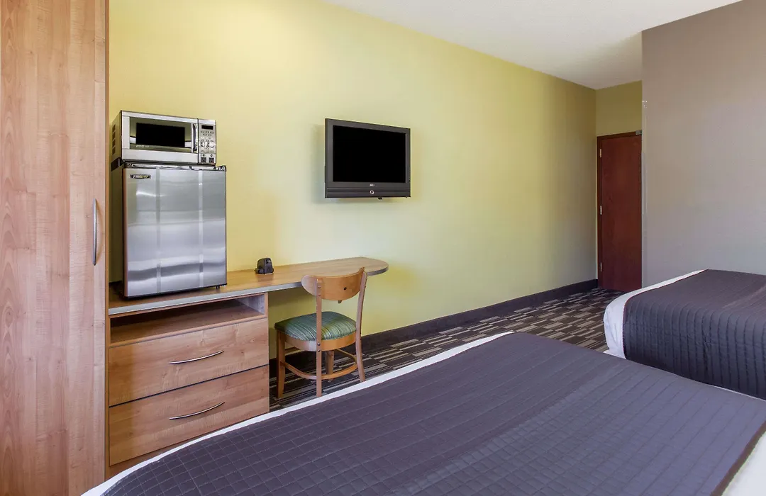 Microtel Inn & Suites By Wyndham Johnstown-1