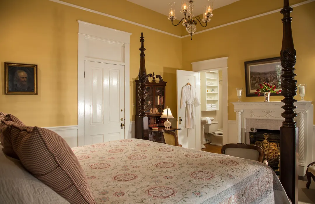 Inner Banks Inn-1