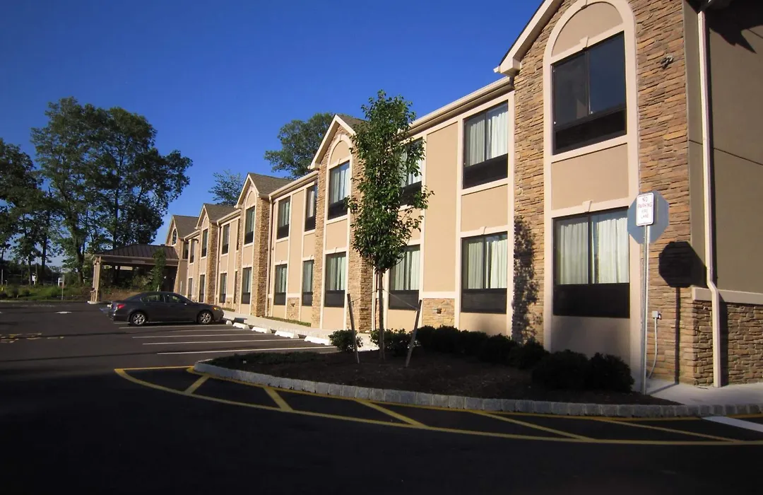 Red Carpet Inn And Suites Monmouth Junction-1