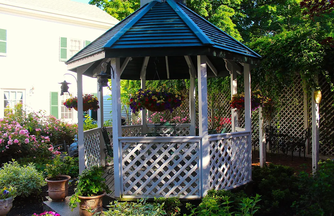 Clark Currier Inn-1