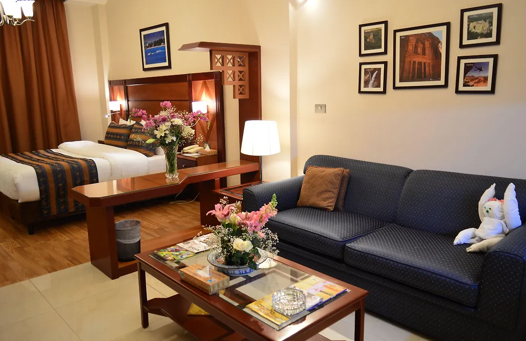 Comfort Hotel Suites-1