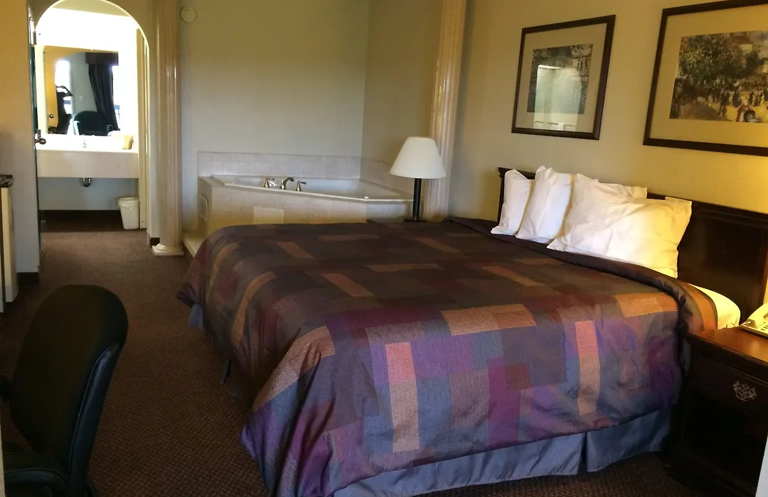 Gateway Inn-1