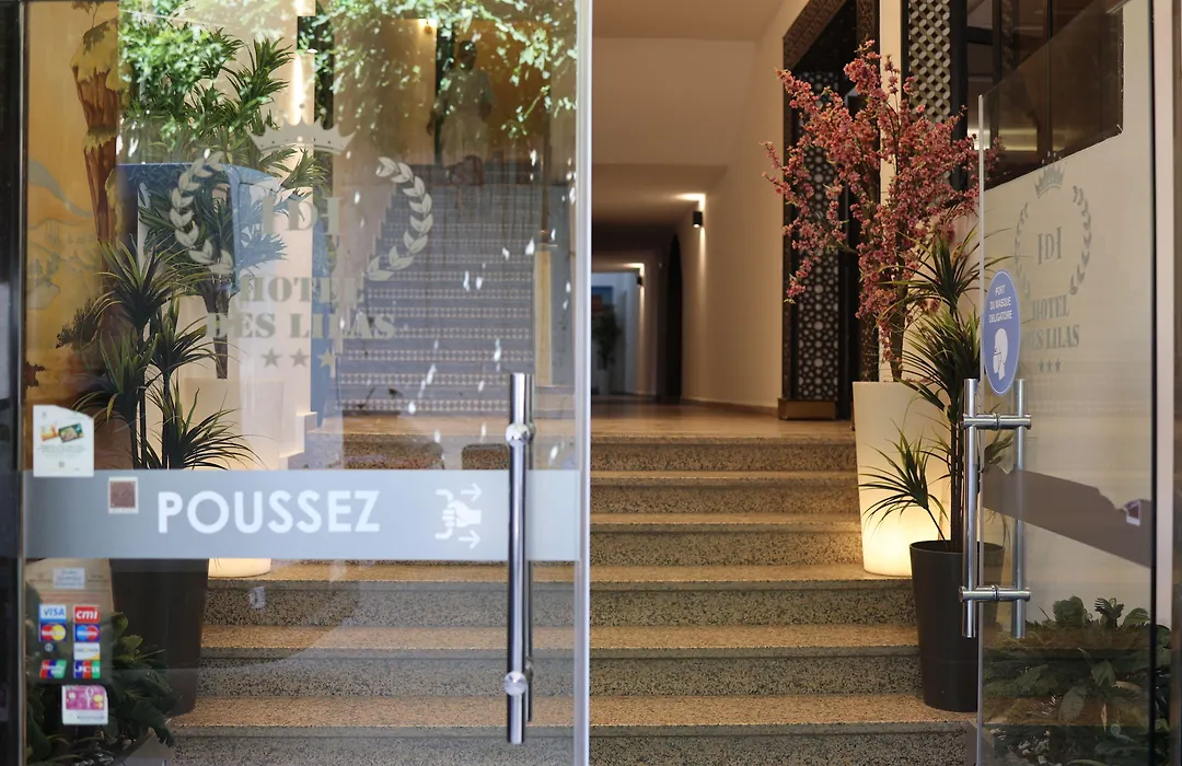 Hôtel Des Lilas-1