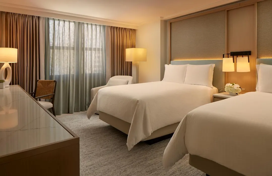 Loews Miami Beach Hotel-1