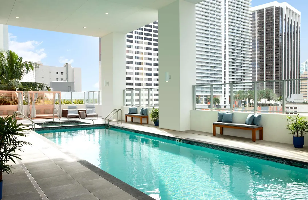 Yotelpad Miami-1
