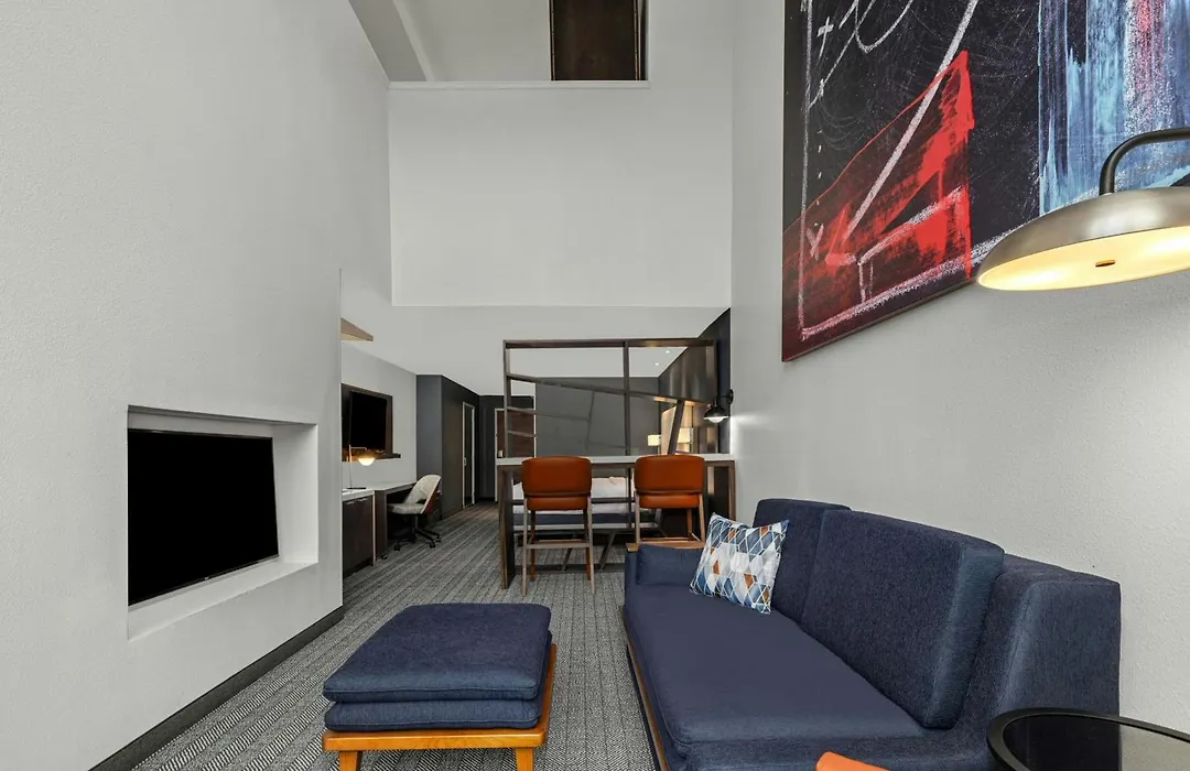Courtyard By Marriott Oxford-1