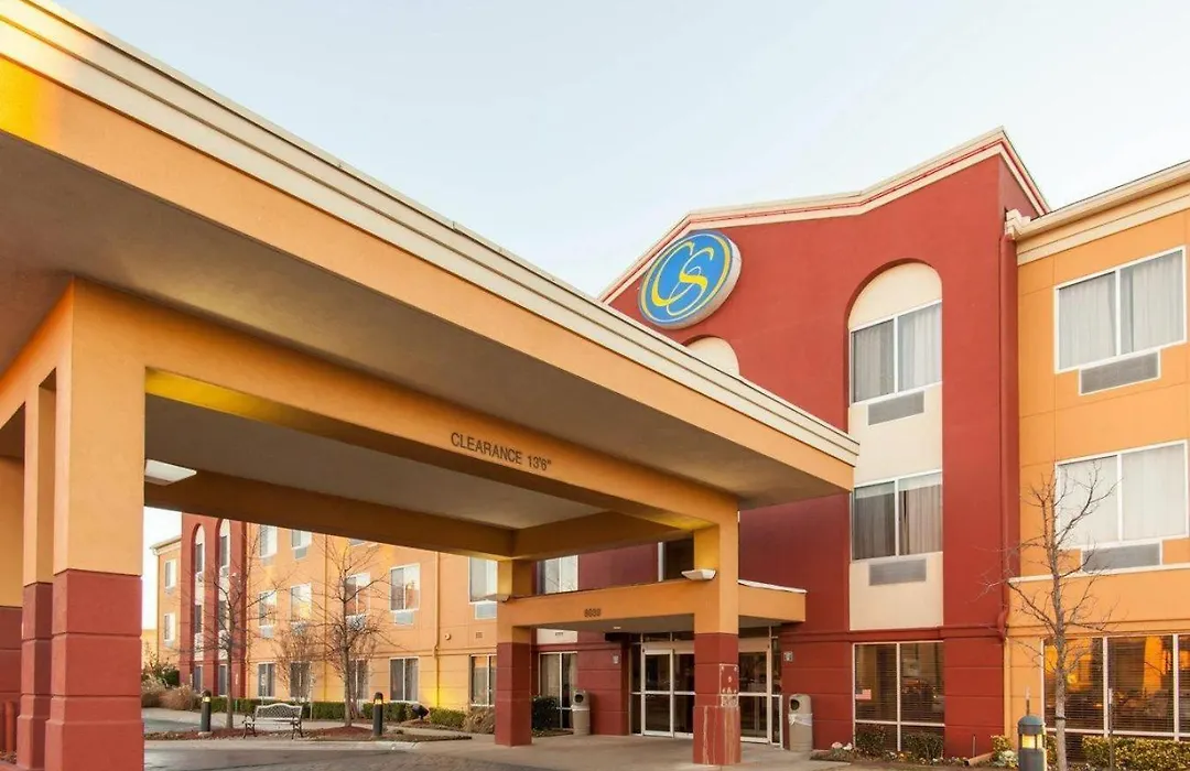 Comfort Suites Tulsa Central-1
