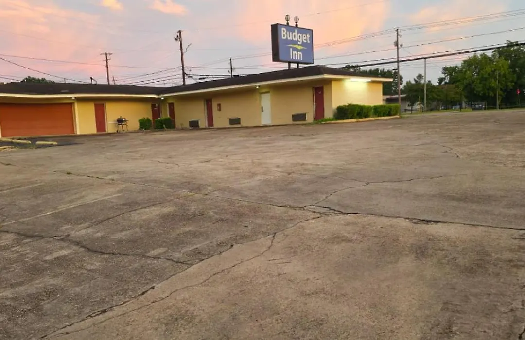 Budget Inn-1