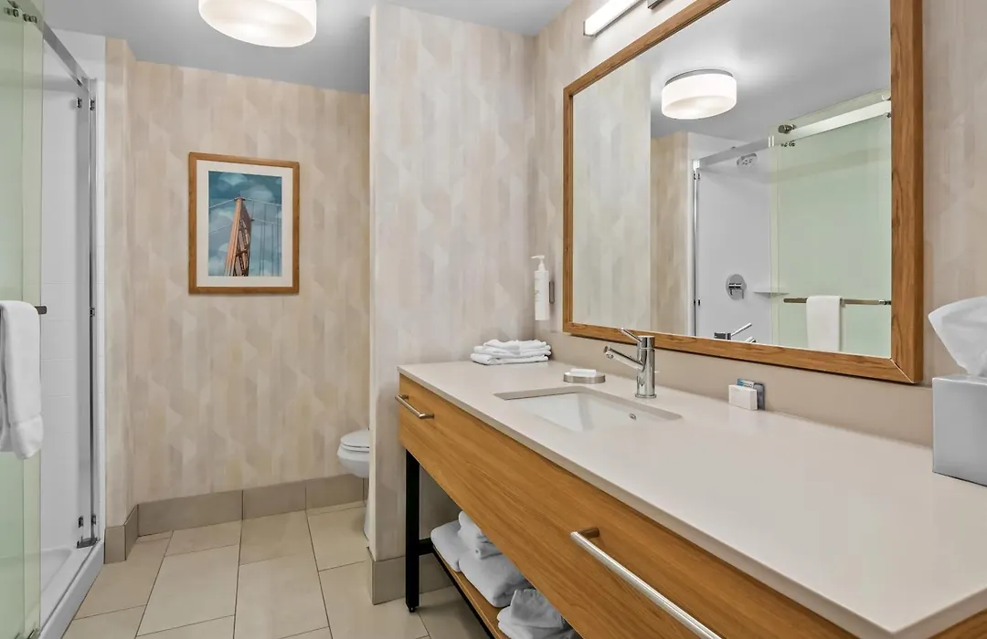 Hampton Inn & Suites Detroit-Canton-1