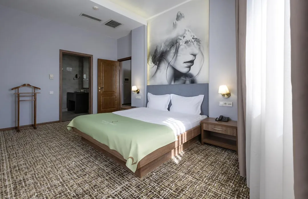 Renion Hills Hotel-1