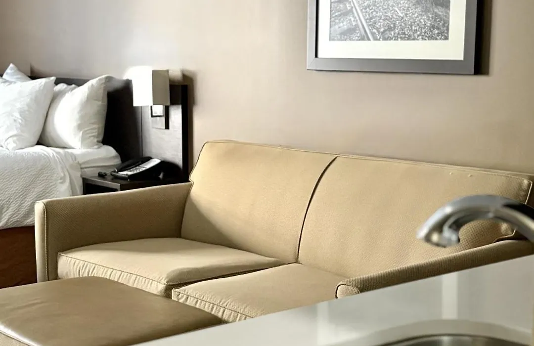 Microtel Inn & Suites By Wyndham Whitecourt-1
