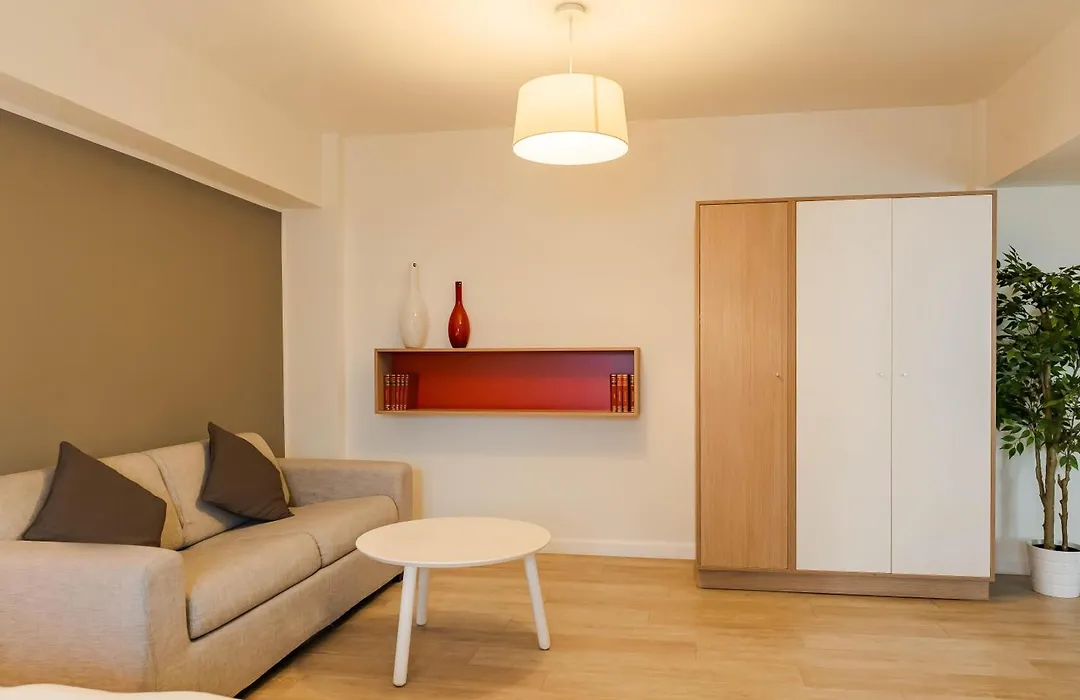 Park Inn By Radisson Bucharest Hotel & Residence-1