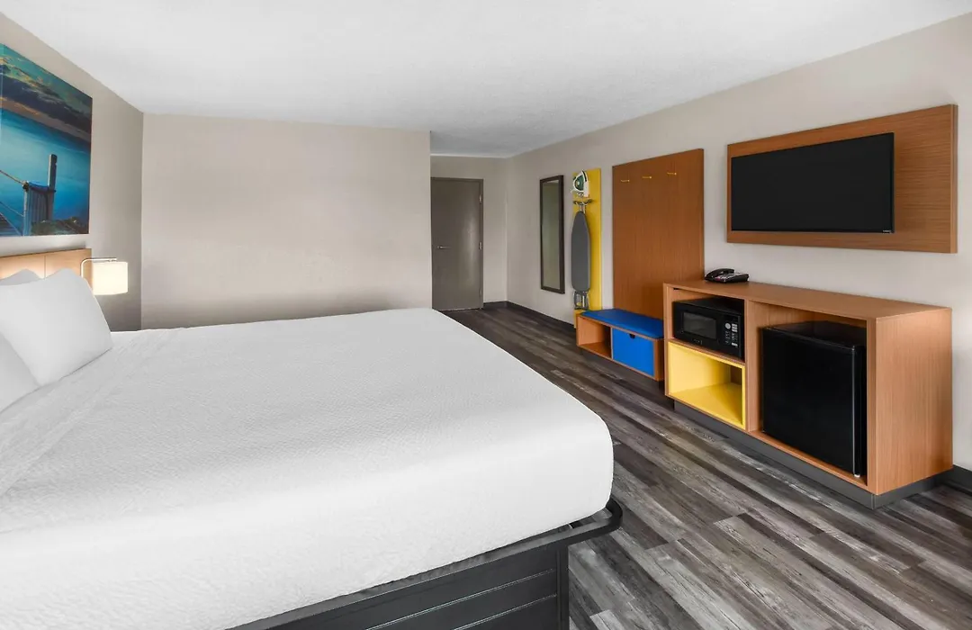 Days Inn By Wyndham Pierre-1