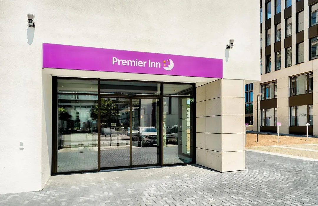 Premier Inn Darmstadt City Centre-1