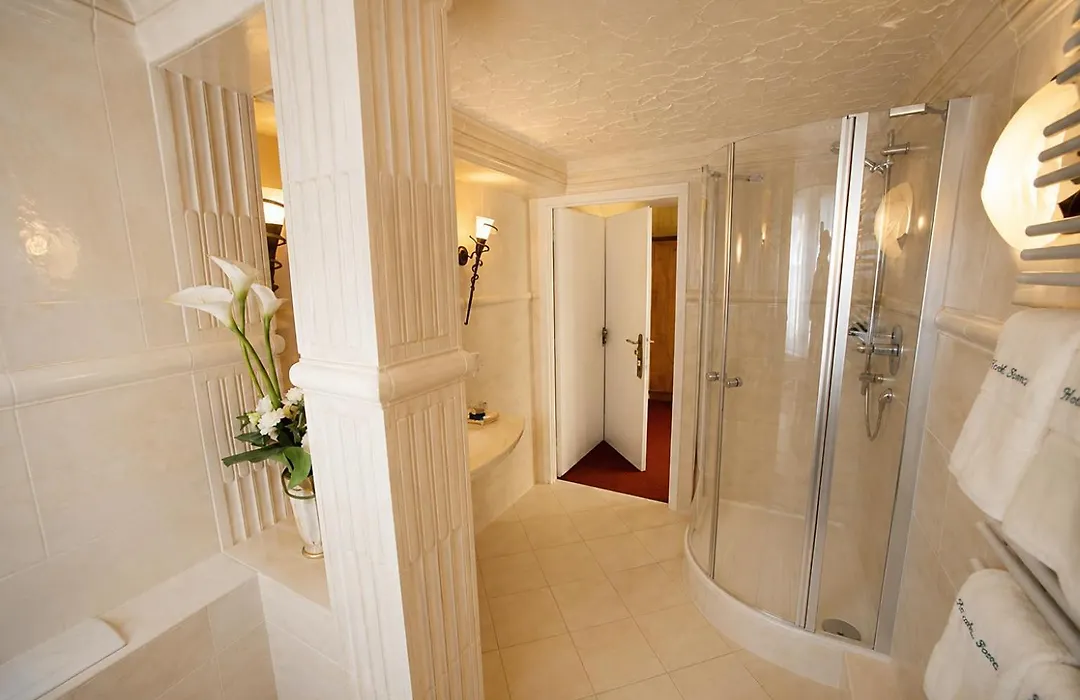 Hotel Altes Rathaus-1