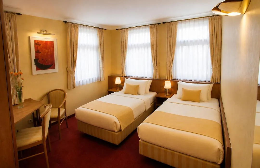 Hotel Altes Rathaus-1