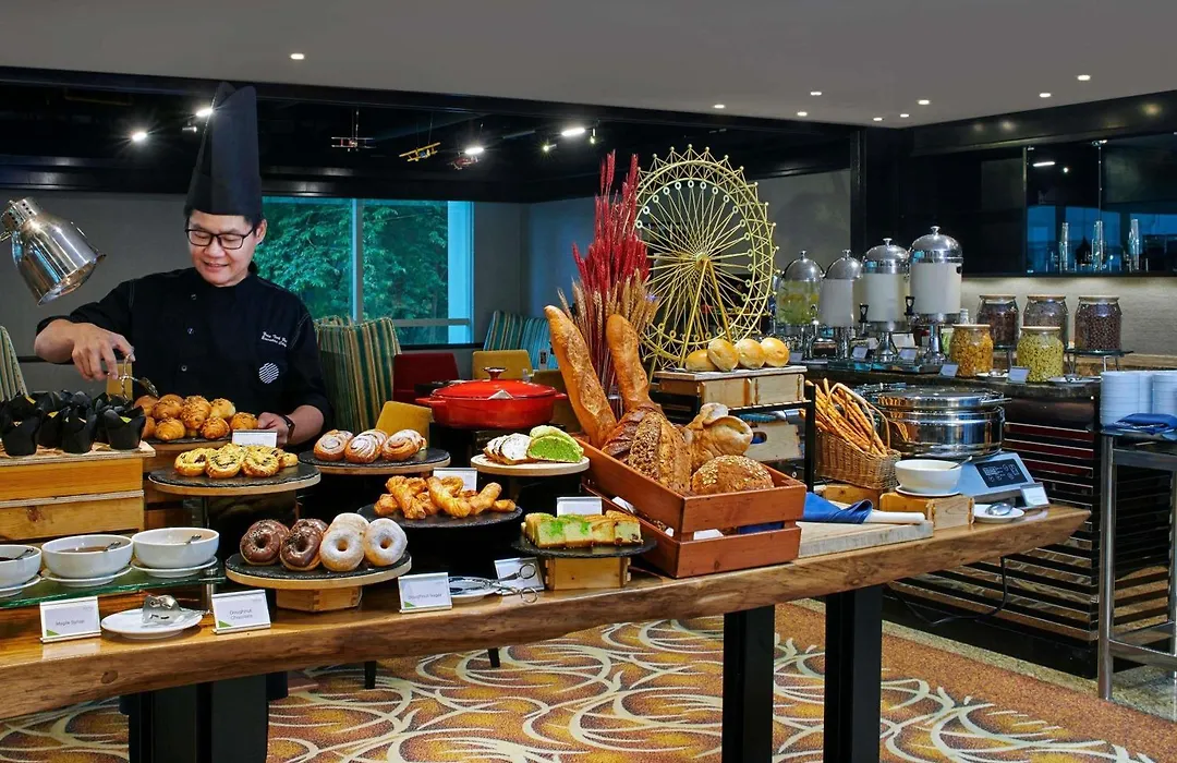 Pullman Kuala Lumpur City Centre Hotel & Residences-1