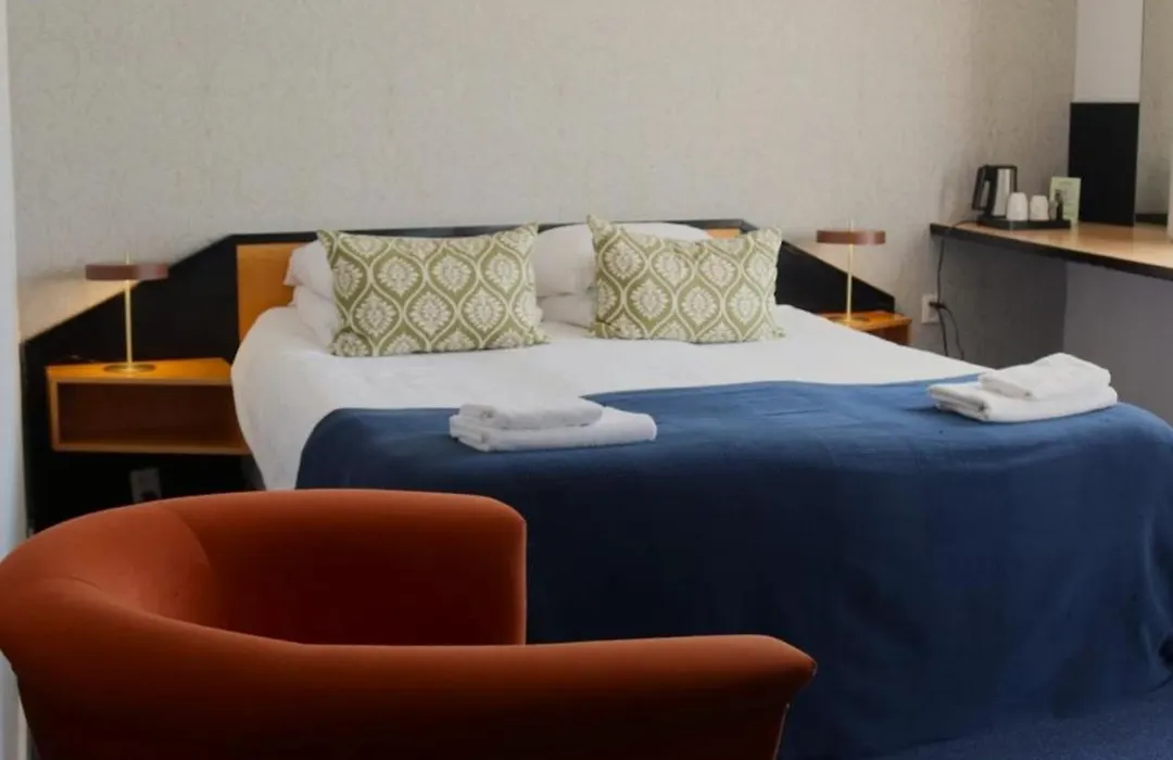 Hotel 1711-1