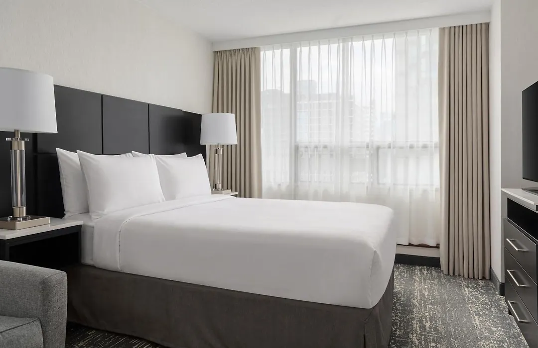 Chelsea Hotel Toronto-1