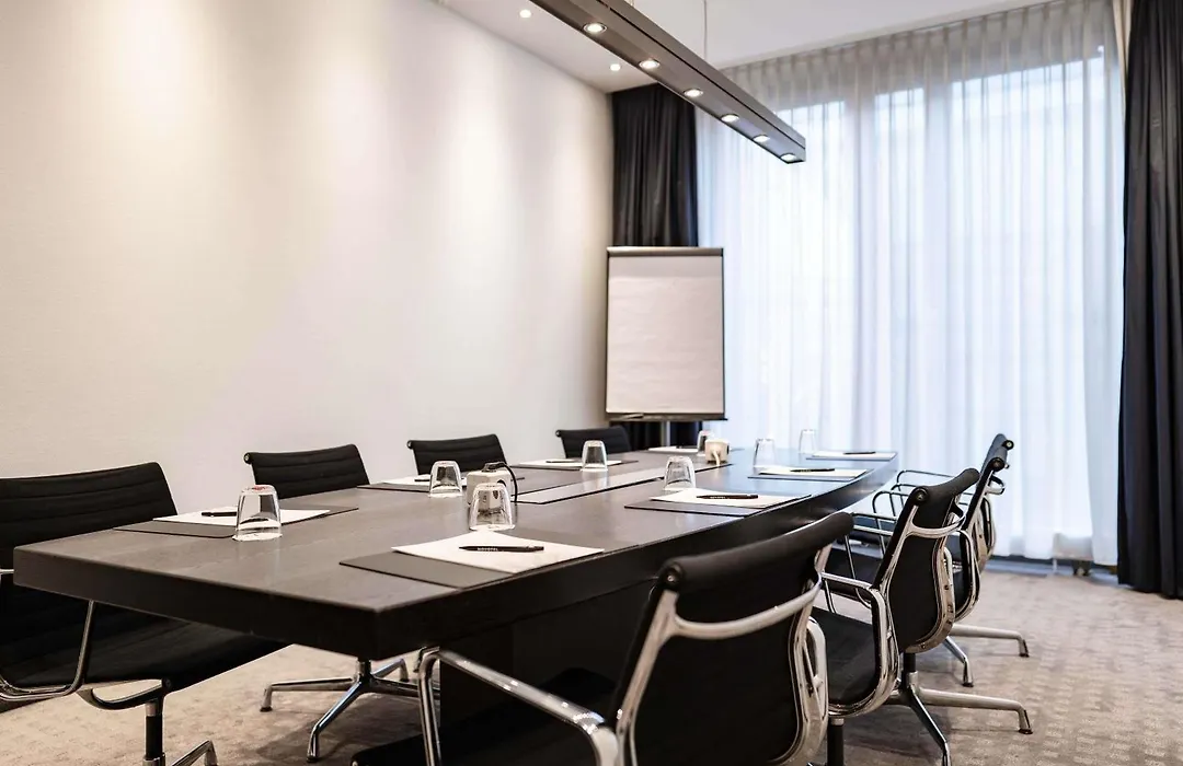 Novotel Karlsruhe City-1