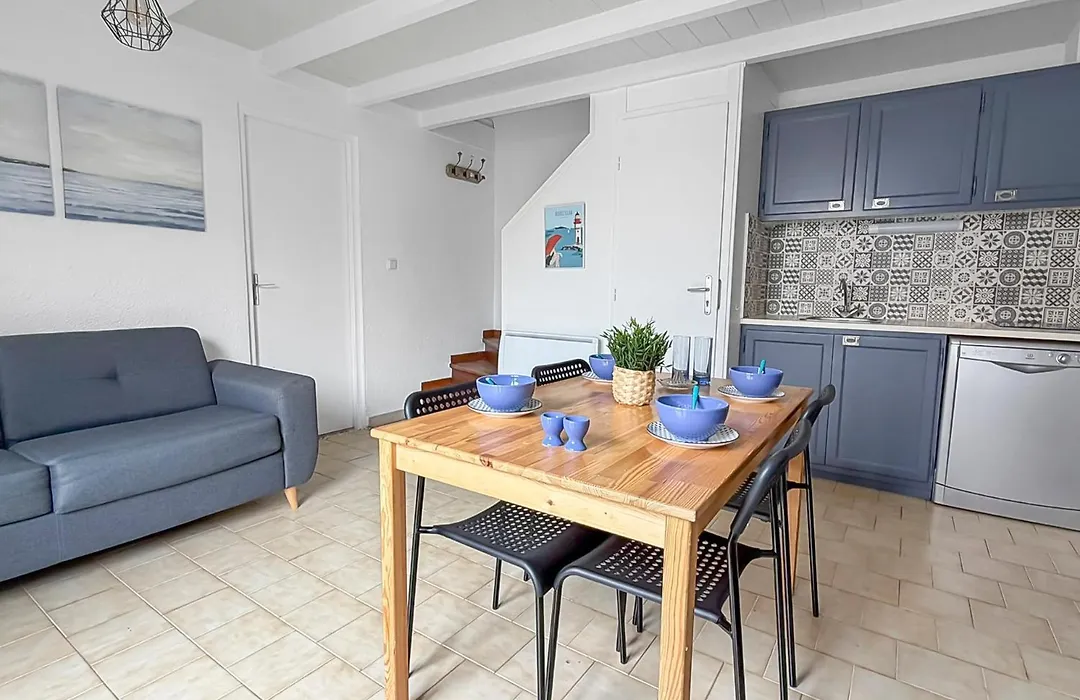 Petit cocon, parking et piscine à Marseillan-1