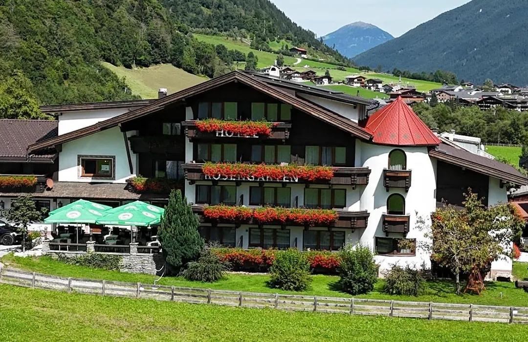 Hotel Rosengarten-1