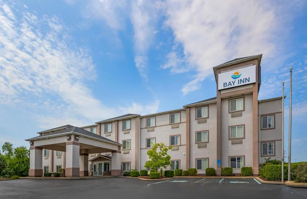 Bay Inn & Suites Troy-1