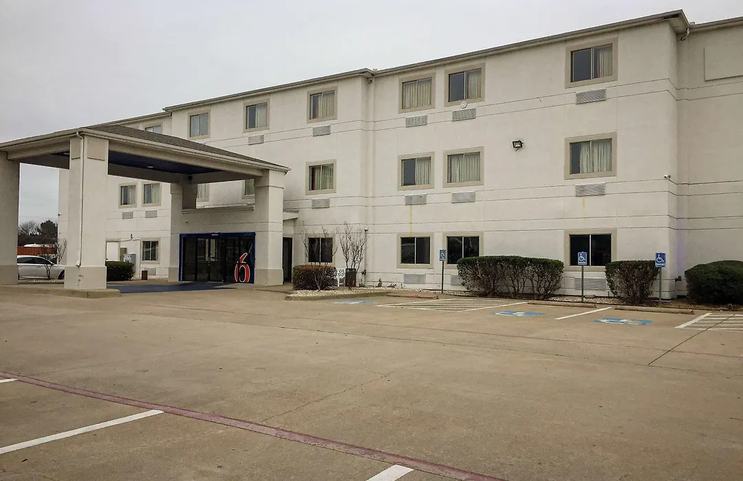 Motel 6-Woodway, Tx-1