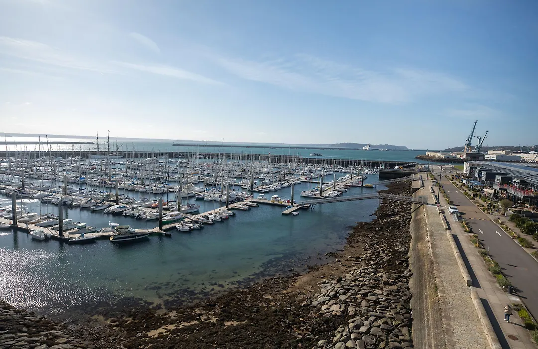 Le Barracuda & Spa, Pieds Dans L'Eau, Vue Mer, Espace Bien-Etre Offert-1