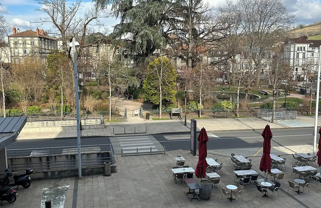 Hôtel Le Square-1