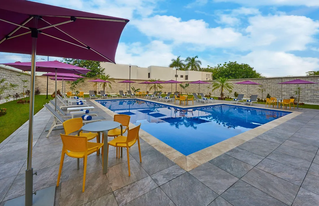 City Express By Marriott Merida-1