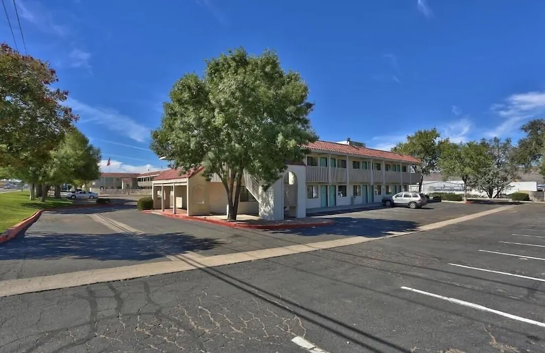 Motel 6-Kingman, AZ - Route 66 East-1