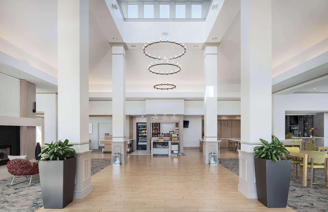 Hilton Garden Inn Saint Charles-1