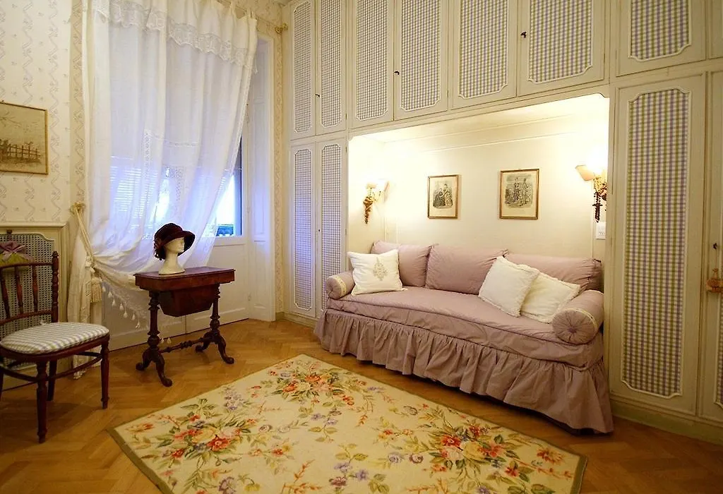 La Casa Di Anny Camere Di Charme-1