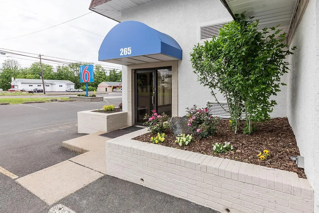 Motel 6-Warminster, Pa-1